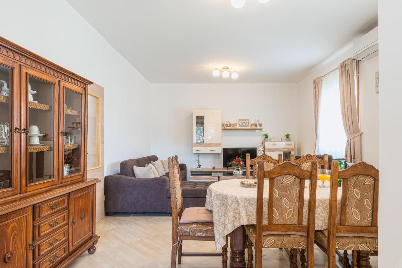 Apartman Tea Привлака Екстериор снимка