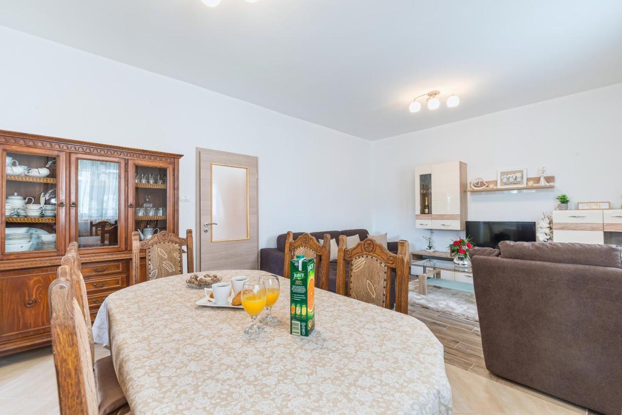 Apartman Tea Привлака Екстериор снимка