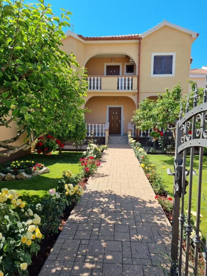 Apartman Tea Привлака Екстериор снимка